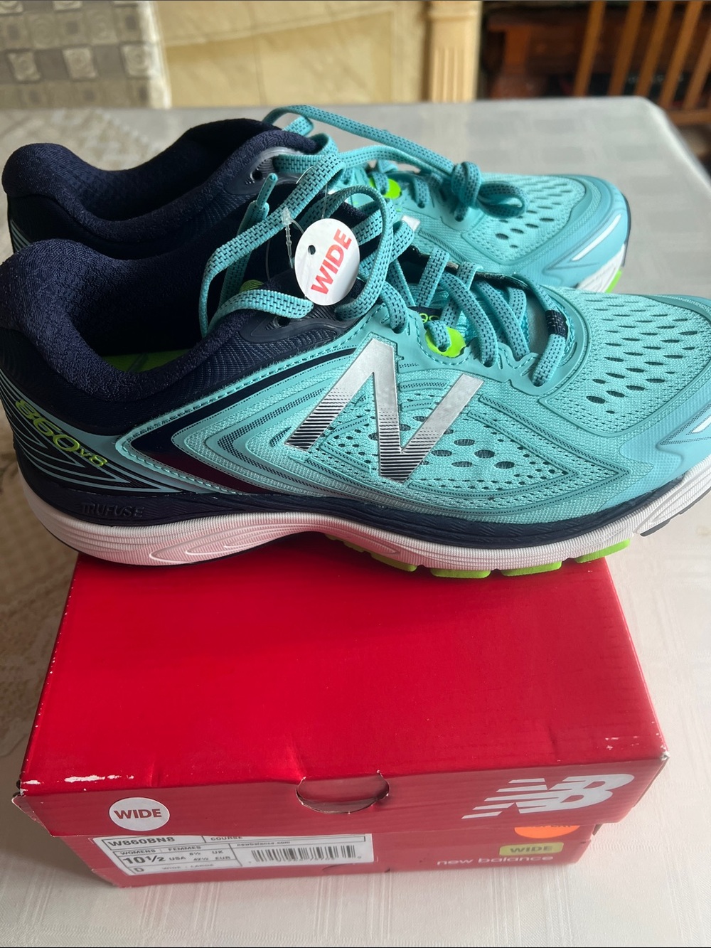 New Balance Women's Turquoise Running Shoes - Wide NWT